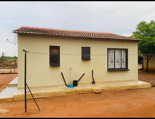 2 BEDROOM HOUSE FOR SALE IN SOSHANGUVE SOUTH